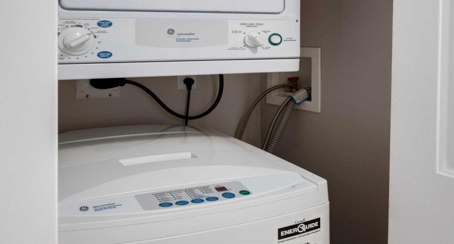 1053 10 Street, Calgary, Alberta T2R 1S6, 1 Bedroom Bedrooms, ,1 BathroomBathrooms,Residential,For Sale,10,A2292378