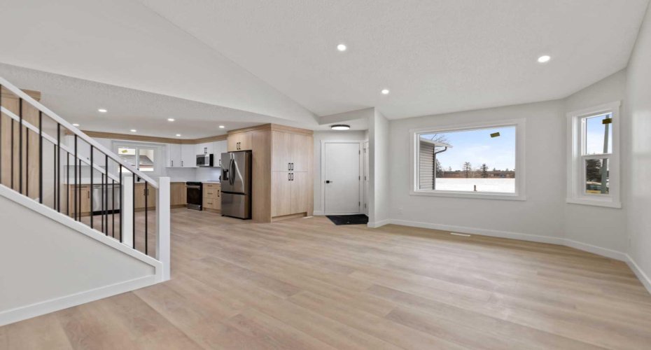 2031 24 Avenue, Calgary, Alberta T2E8H4, 5 Bedrooms Bedrooms, ,2 BathroomsBathrooms,Residential,For Sale,24,A2292390