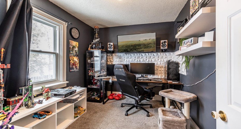 447 Allowance Avenue, Medicine Hat, Alberta T1A3E1, ,Multi-family,For Sale,Allowance,A2292468