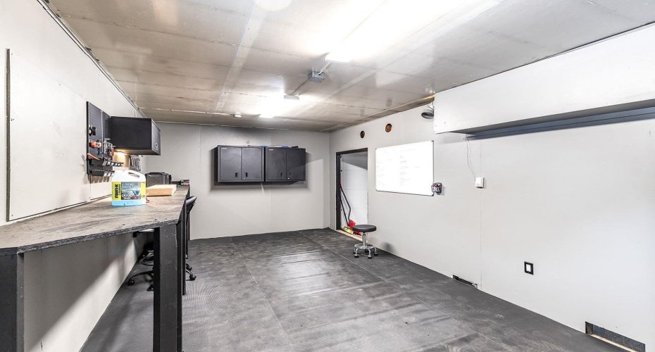 447 Allowance Avenue, Medicine Hat, Alberta T1A3E1, ,Multi-family,For Sale,Allowance,A2292468