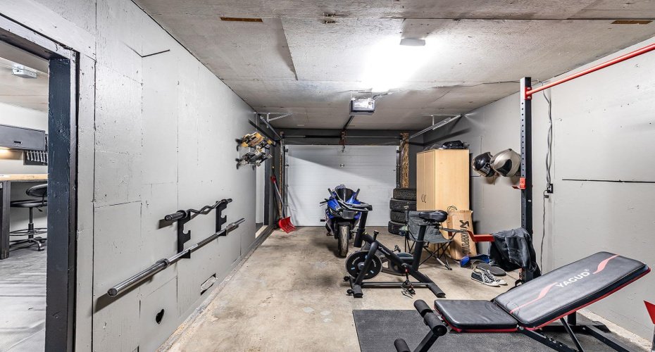 447 Allowance Avenue, Medicine Hat, Alberta T1A3E1, ,Multi-family,For Sale,Allowance,A2292468