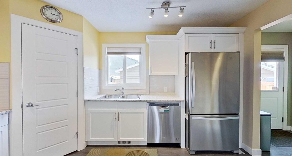 109 Heartland Boulevard, Cochrane, Alberta T4C2R1, 3 Bedrooms Bedrooms, ,3 BathroomsBathrooms,Residential,For Sale,Heartland,A2292507