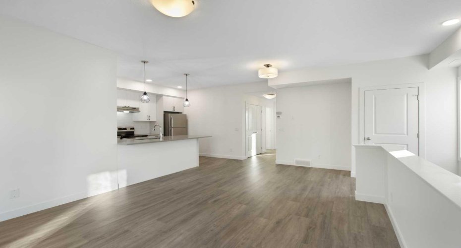 24 Rivercrest Drive, Cochrane, Alberta T4C 2C5, 2 Bedrooms Bedrooms, ,2 BathroomsBathrooms,Residential,For Sale,Rivercrest,A2292815