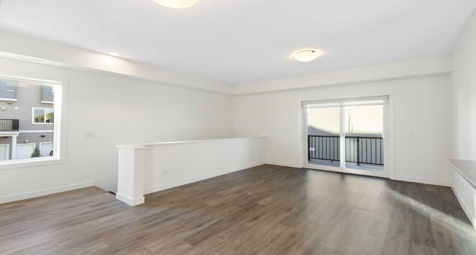 24 Rivercrest Drive, Cochrane, Alberta T4C 2C5, 2 Bedrooms Bedrooms, ,2 BathroomsBathrooms,Residential,For Sale,Rivercrest,A2292815