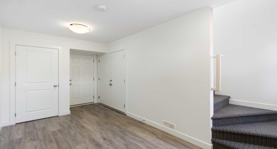 24 Rivercrest Drive, Cochrane, Alberta T4C 2C5, 2 Bedrooms Bedrooms, ,2 BathroomsBathrooms,Residential,For Sale,Rivercrest,A2292815