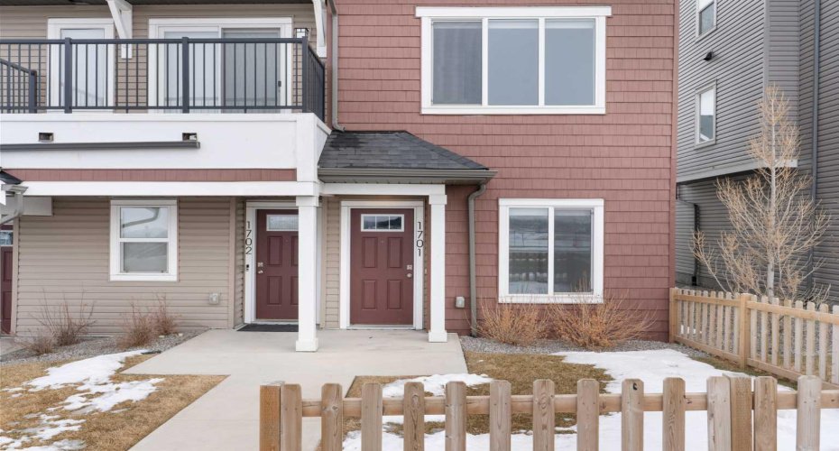 24 Rivercrest Drive, Cochrane, Alberta T4C 2C8, 3 Bedrooms Bedrooms, ,3 BathroomsBathrooms,Residential,For Sale,Rivercrest,A2292820