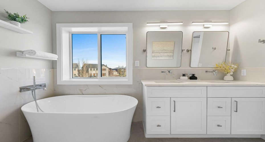 125 Seagreen Passage, Chestermere, Alberta T1X0G5, 5 Bedrooms Bedrooms, ,4 BathroomsBathrooms,Residential,For Sale,Seagreen,A2292977