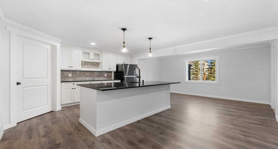 125 Seagreen Passage, Chestermere, Alberta T1X0G5, 5 Bedrooms Bedrooms, ,4 BathroomsBathrooms,Residential,For Sale,Seagreen,A2292977