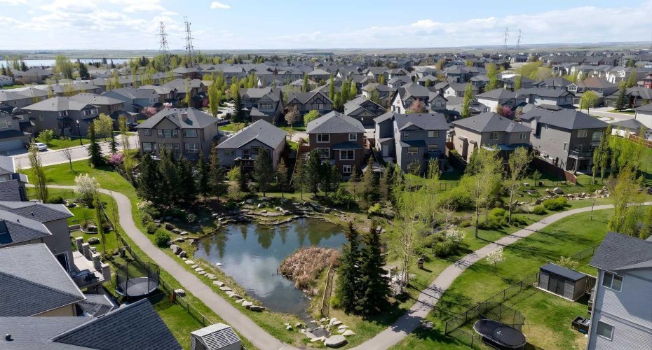 125 Seagreen Passage, Chestermere, Alberta T1X0G5, 5 Bedrooms Bedrooms, ,4 BathroomsBathrooms,Residential,For Sale,Seagreen,A2292977