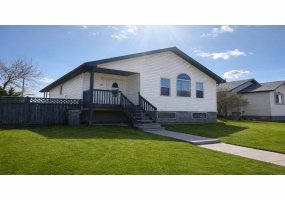 22 KREINER Crescent, Whitecourt, Alberta T7S 1X5, 4 Bedrooms Bedrooms, ,2 BathroomsBathrooms,Residential,For Sale,KREINER,A2293087