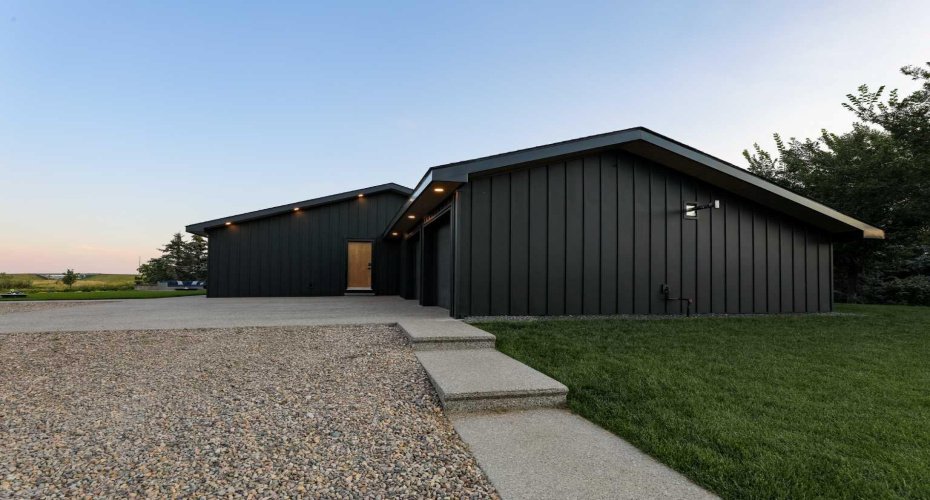 223001 Township Road 92, Rural Lethbridge County, Alberta T0L 0V0, 5 Bedrooms Bedrooms, ,3 BathroomsBathrooms,Residential,For Sale,Township Road 92,A2293137