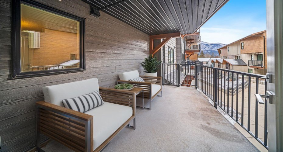 810 7th Street, Canmore, Alberta T1W 0N4, 2 Bedrooms Bedrooms, ,2 BathroomsBathrooms,Residential,For Sale,7th,A2293144