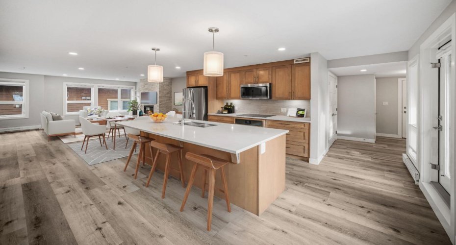 810 7th Street, Canmore, Alberta T1W 0N4, 2 Bedrooms Bedrooms, ,2 BathroomsBathrooms,Residential,For Sale,7th,A2293144