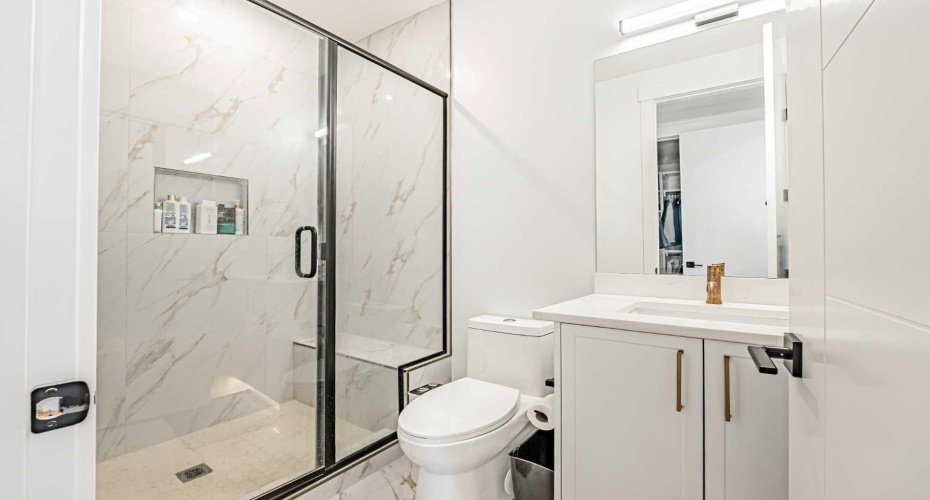 424 Watercrest Place, Chestermere, Alberta T1X 2Y9, 8 Bedrooms Bedrooms, ,7 BathroomsBathrooms,Residential,For Sale,Watercrest,A2293178