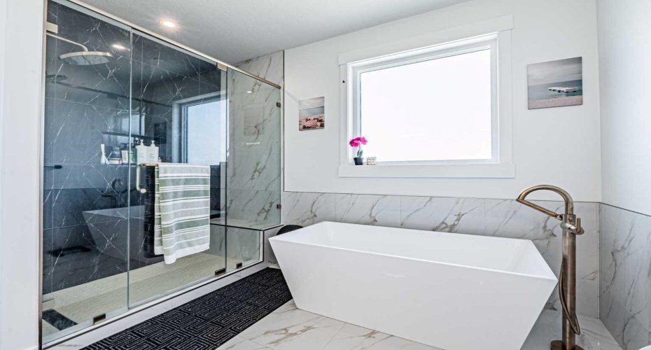 424 Watercrest Place, Chestermere, Alberta T1X 2Y9, 8 Bedrooms Bedrooms, ,7 BathroomsBathrooms,Residential,For Sale,Watercrest,A2293178