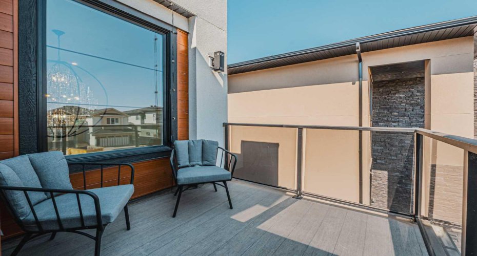 424 Watercrest Place, Chestermere, Alberta T1X 2Y9, 8 Bedrooms Bedrooms, ,7 BathroomsBathrooms,Residential,For Sale,Watercrest,A2293178