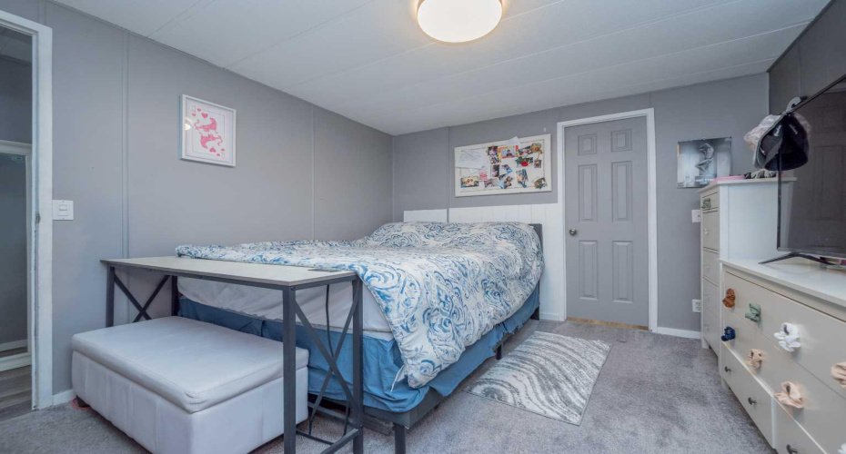 10615 88 Street, Grande Prairie, Alberta T8X 1P5, 2 Bedrooms Bedrooms, ,1 BathroomBathrooms,Mobile,For Sale,88,A2293183