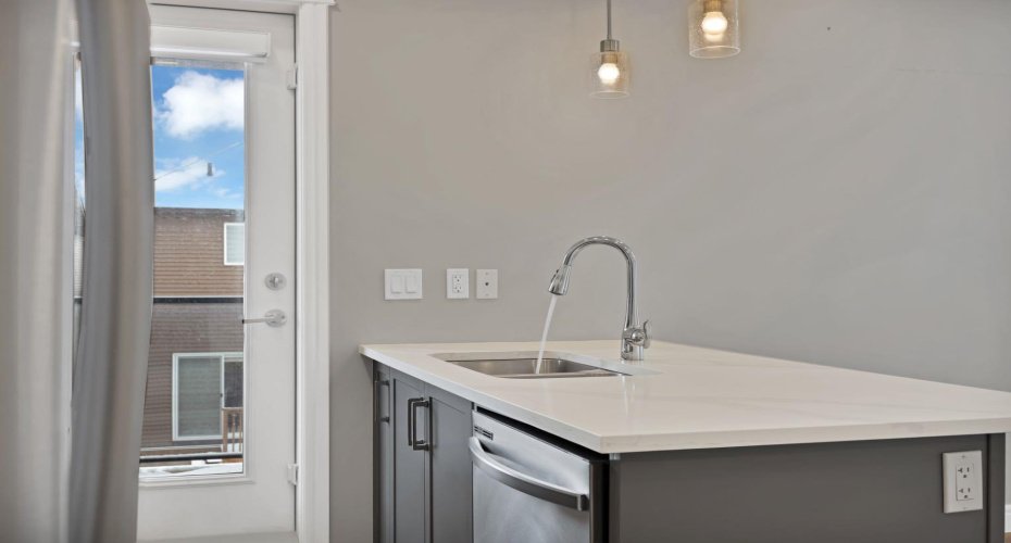 10060 46 Street, Calgary, Alberta T3J 2H8, 2 Bedrooms Bedrooms, ,3 BathroomsBathrooms,Residential,For Sale,46,A2293189