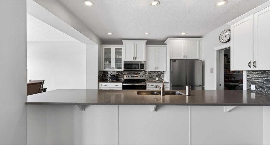 14 Evansfield Road, Calgary, Alberta T3P 0L1, 4 Bedrooms Bedrooms, ,3 BathroomsBathrooms,Residential,For Sale,Evansfield,A2293190