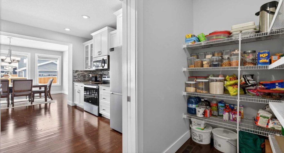 14 Evansfield Road, Calgary, Alberta T3P 0L1, 4 Bedrooms Bedrooms, ,3 BathroomsBathrooms,Residential,For Sale,Evansfield,A2293190