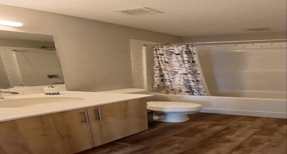 1605 17 Street, Calgary, Alberta T2G 2L7, 2 Bedrooms Bedrooms, ,2 BathroomsBathrooms,Residential,For Sale,17,A2293191