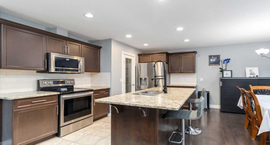 105 Gravelstone Road, Fort McMurray, Alberta T9K0W9, 5 Bedrooms Bedrooms, ,4 BathroomsBathrooms,Residential,For Sale,Gravelstone,A2293198