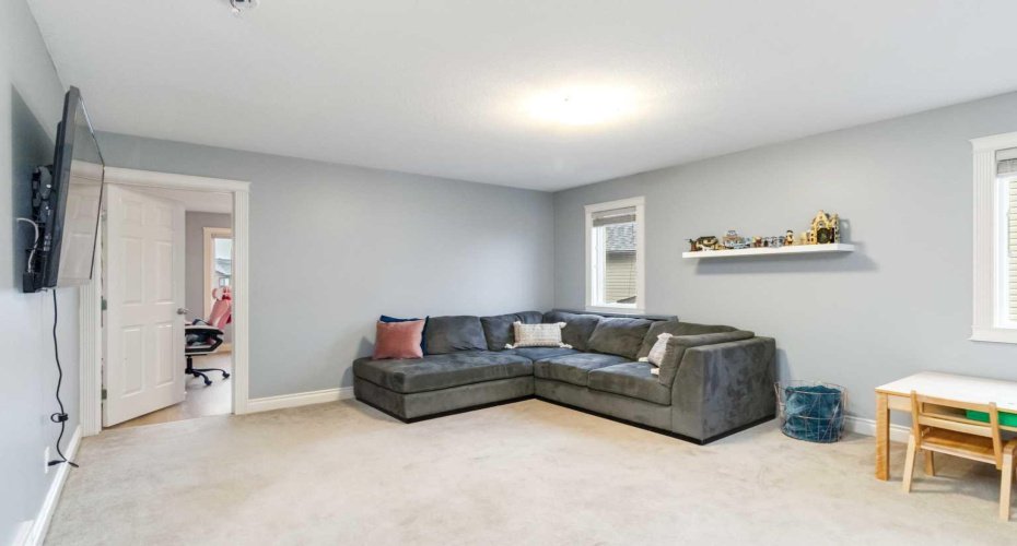 105 Gravelstone Road, Fort McMurray, Alberta T9K0W9, 5 Bedrooms Bedrooms, ,4 BathroomsBathrooms,Residential,For Sale,Gravelstone,A2293198