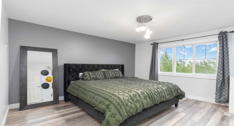 105 Gravelstone Road, Fort McMurray, Alberta T9K0W9, 5 Bedrooms Bedrooms, ,4 BathroomsBathrooms,Residential,For Sale,Gravelstone,A2293198