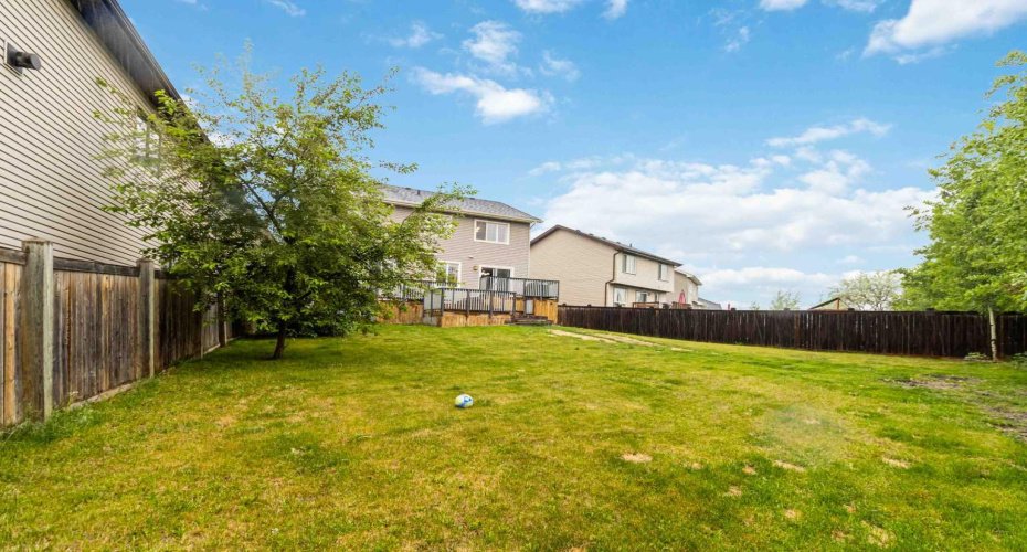 105 Gravelstone Road, Fort McMurray, Alberta T9K0W9, 5 Bedrooms Bedrooms, ,4 BathroomsBathrooms,Residential,For Sale,Gravelstone,A2293198