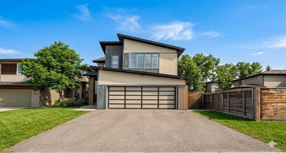 220 Walden Heights, Calgary, Alberta T2X 0V7, 4 Bedrooms Bedrooms, ,4 BathroomsBathrooms,Residential,For Sale,Walden,A2293204