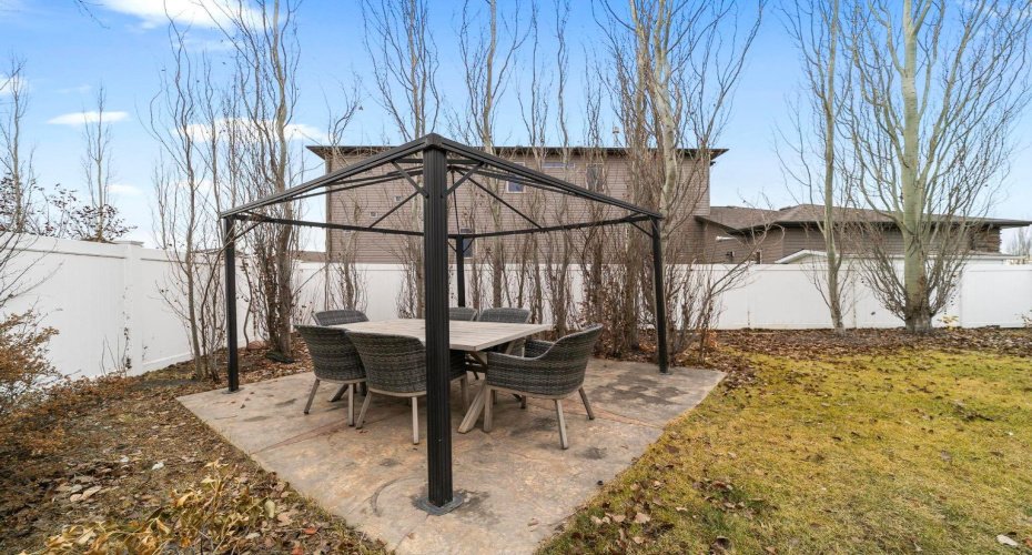 5809 28 Avenue, Camrose, Alberta T4V 1P8, 3 Bedrooms Bedrooms, ,3 BathroomsBathrooms,Residential,For Sale,28,A2293210