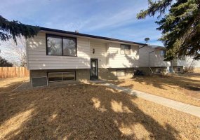 302 6 Avenue, Bassano, Alberta T0J0B0, 3 Bedrooms Bedrooms, ,2 BathroomsBathrooms,Residential,For Sale,6,A2293217 302 6 Avenue, Bassano, Alberta T0J0B0, 3 Bedrooms Bedrooms, ,2 BathroomsBathrooms,Residential,For Sale,6,A2293217