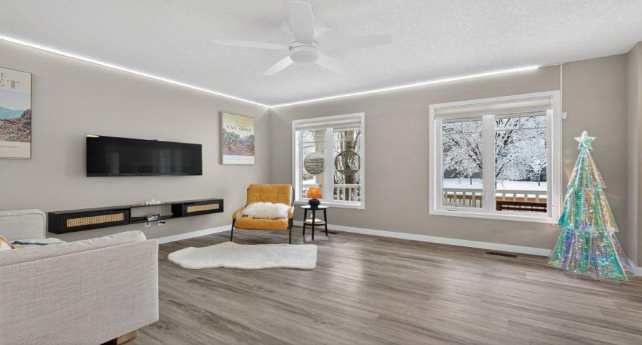 1012 Windsong Drive, Airdrie, Alberta T4B 0P2, 2 Bedrooms Bedrooms, ,4 BathroomsBathrooms,Residential,For Sale,Windsong,A2293220