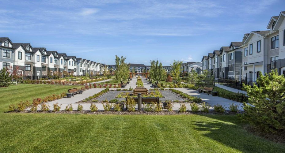 255 Les Jardins Park, Calgary, Alberta T2C 5W9, 2 Bedrooms Bedrooms, ,2 BathroomsBathrooms,Residential,For Sale,Les Jardins,A2293228