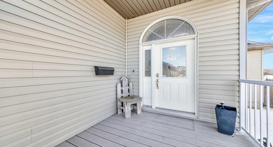 4104 74 Avenue, Lloydminster, Alberta T9V 2H6, 5 Bedrooms Bedrooms, ,3 BathroomsBathrooms,Residential,For Sale,74,A2293233