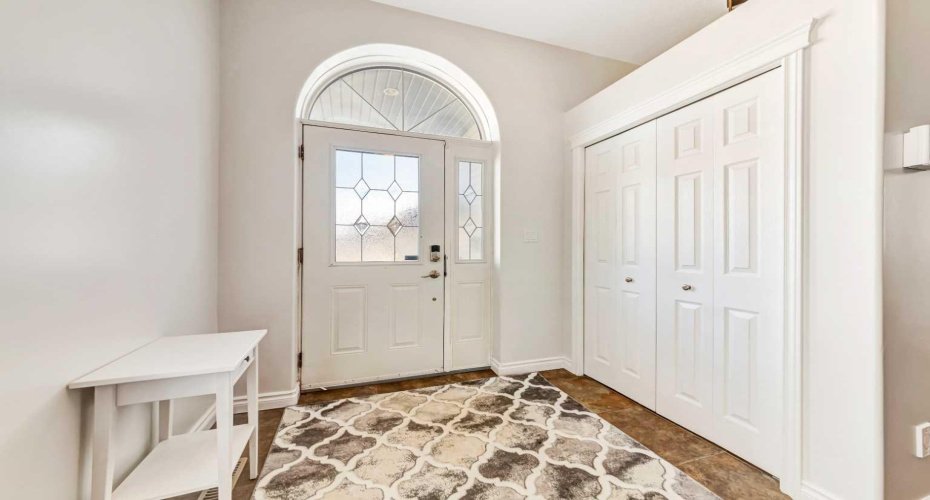 4104 74 Avenue, Lloydminster, Alberta T9V 2H6, 5 Bedrooms Bedrooms, ,3 BathroomsBathrooms,Residential,For Sale,74,A2293233