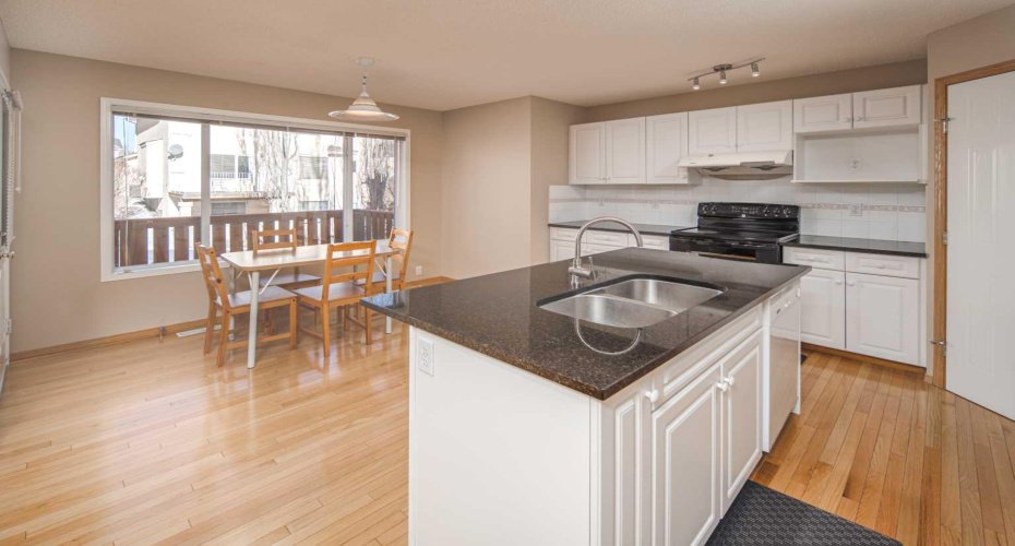 110 Hampstead Rise, Calgary, Alberta T3A 6B5, 5 Bedrooms Bedrooms, ,4 BathroomsBathrooms,Residential,For Sale,Hampstead,A2293244