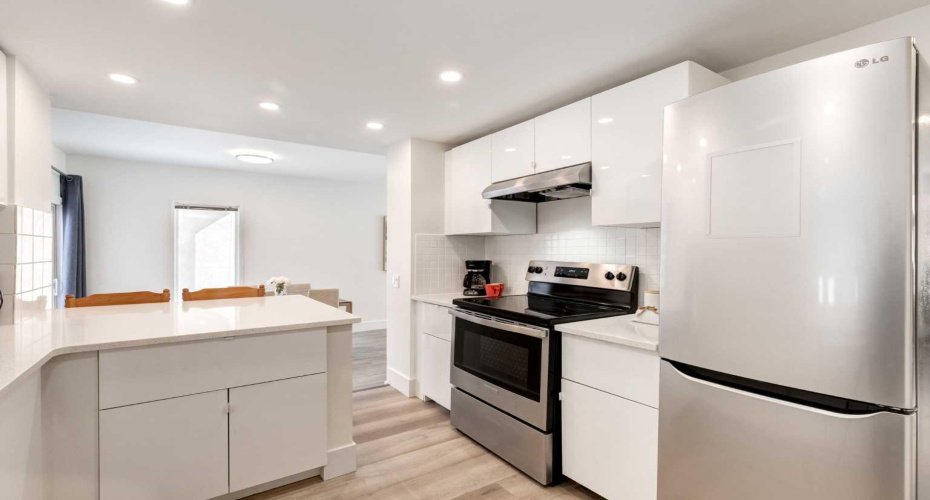 1416 Memorial Drive, Calgary, Alberta T2N3E5, 3 Bedrooms Bedrooms, ,2 BathroomsBathrooms,Residential,For Sale,Memorial,A2293255