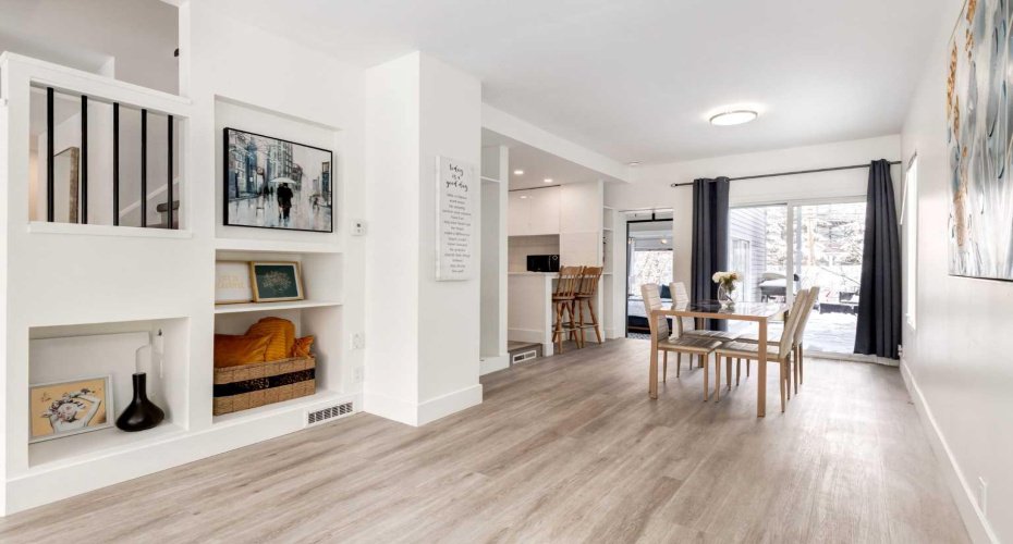 1416 Memorial Drive, Calgary, Alberta T2N3E5, 3 Bedrooms Bedrooms, ,2 BathroomsBathrooms,Residential,For Sale,Memorial,A2293255