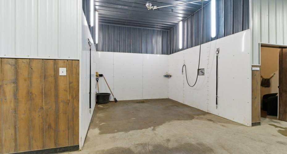 274216 112 Street, Millarville, Alberta T0L 1K0, ,2 BathroomsBathrooms,Agri-business,For Sale,112,A2293260