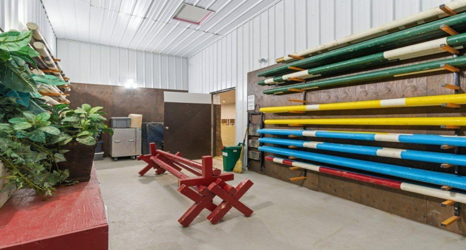 274216 112 Street, Millarville, Alberta T0L 1K0, ,2 BathroomsBathrooms,Agri-business,For Sale,112,A2293260