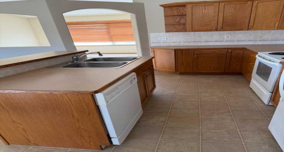 6220 Orr Drive, Red Deer, Alberta T4P 3Z8, 3 Bedrooms Bedrooms, ,2 BathroomsBathrooms,Residential,For Sale,Orr,A2293307