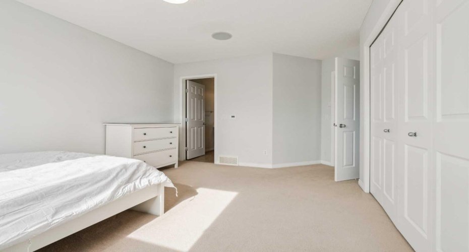 85 Silverado Range View, Calgary, Alberta T2X 0E1, 3 Bedrooms Bedrooms, ,4 BathroomsBathrooms,Residential,For Sale,Silverado Range,A2293309