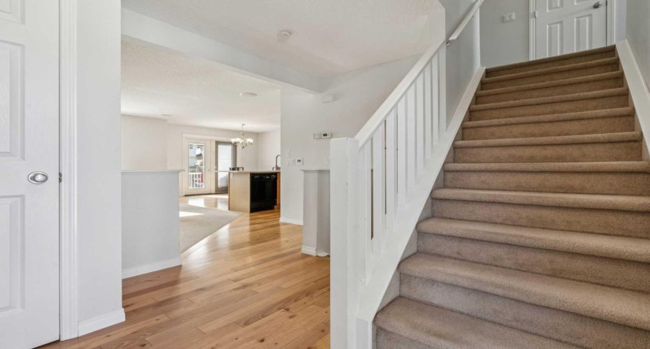 85 Silverado Range View, Calgary, Alberta T2X 0E1, 3 Bedrooms Bedrooms, ,4 BathroomsBathrooms,Residential,For Sale,Silverado Range,A2293309