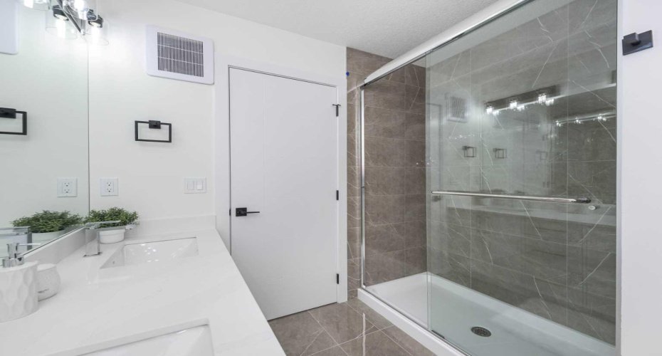 80 Heritage Manor, Cochrane, Alberta T4C 3K8, 3 Bedrooms Bedrooms, ,3 BathroomsBathrooms,Residential,For Sale,Heritage,A2293313