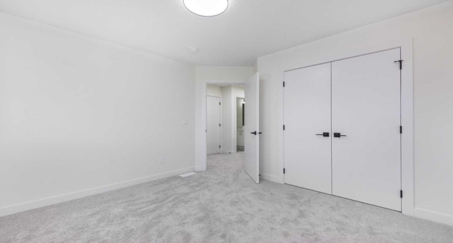 80 Heritage Manor, Cochrane, Alberta T4C 3K8, 3 Bedrooms Bedrooms, ,3 BathroomsBathrooms,Residential,For Sale,Heritage,A2293313