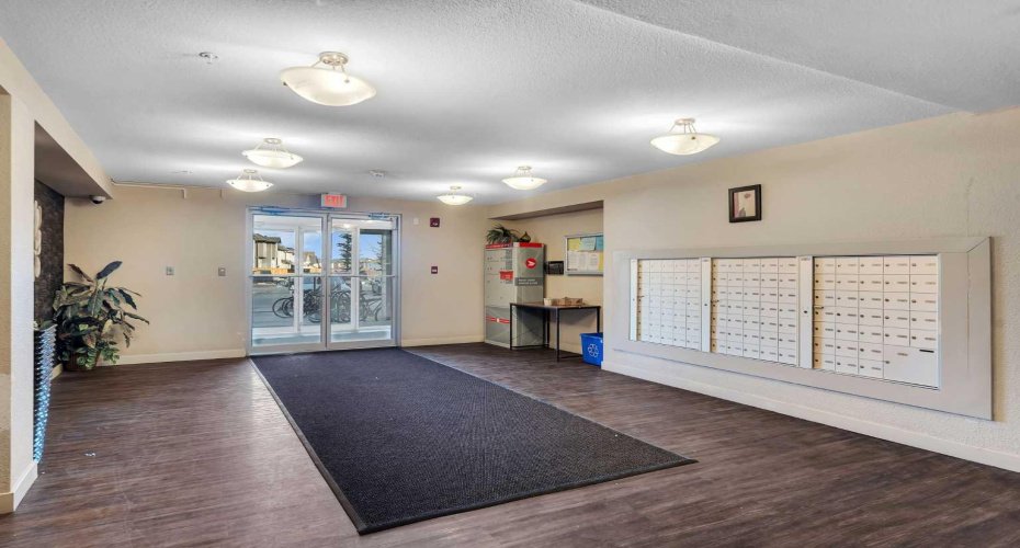 7210 80 Avenue, Calgary, Alberta T3J 0n7, 1 Bedroom Bedrooms, ,1 BathroomBathrooms,Residential,For Sale,80,A2293337