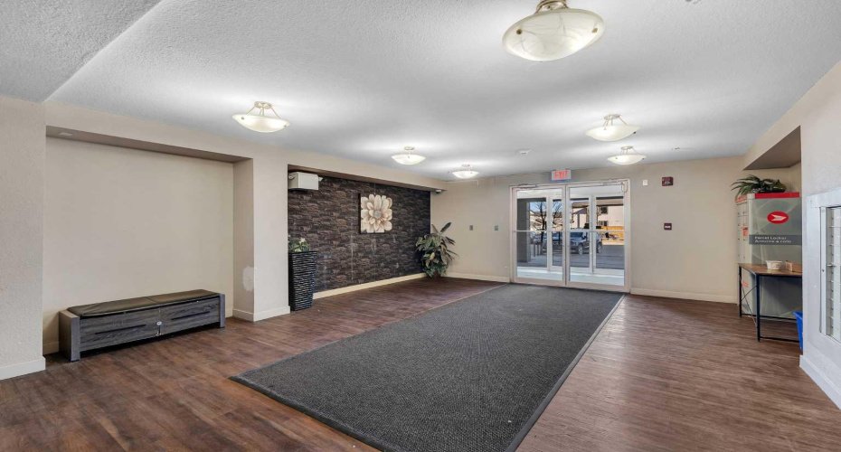 7210 80 Avenue, Calgary, Alberta T3J 0n7, 1 Bedroom Bedrooms, ,1 BathroomBathrooms,Residential,For Sale,80,A2293337