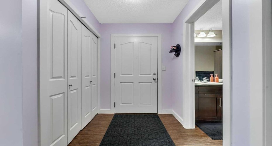 7210 80 Avenue, Calgary, Alberta T3J 0n7, 1 Bedroom Bedrooms, ,1 BathroomBathrooms,Residential,For Sale,80,A2293337