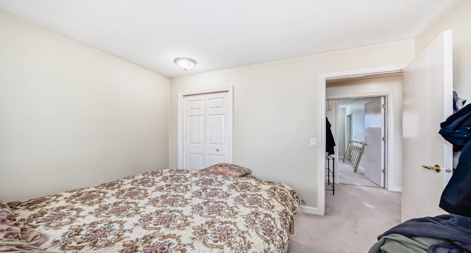 247 Bracewood Road, Calgary, Alberta T2W 3C2, 3 Bedrooms Bedrooms, ,2 BathroomsBathrooms,Residential,For Sale,Bracewood,A2293348